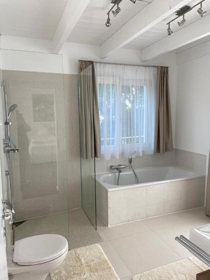 Villa Uber Dem Bodensee - Hauptwohnung Лохау Екстериор снимка