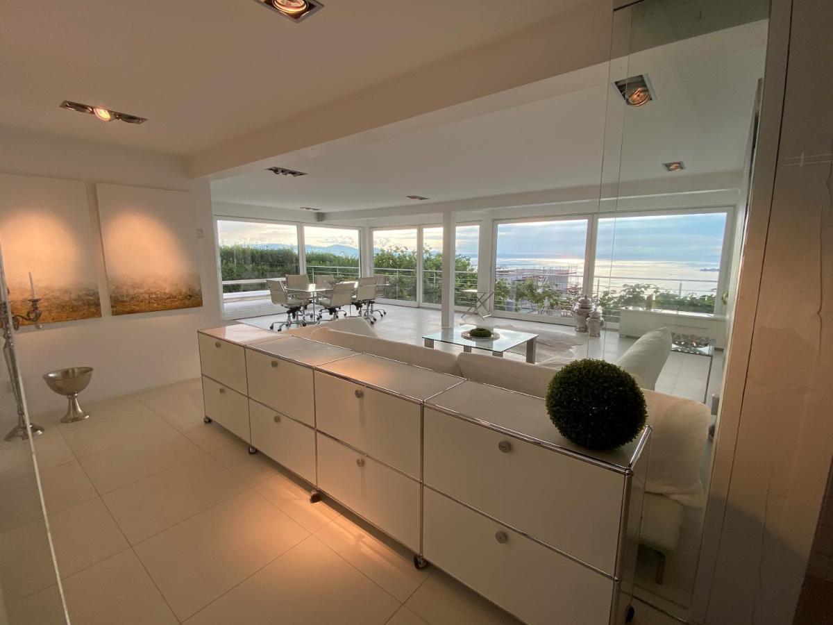 Villa Uber Dem Bodensee - Hauptwohnung Лохау Екстериор снимка
